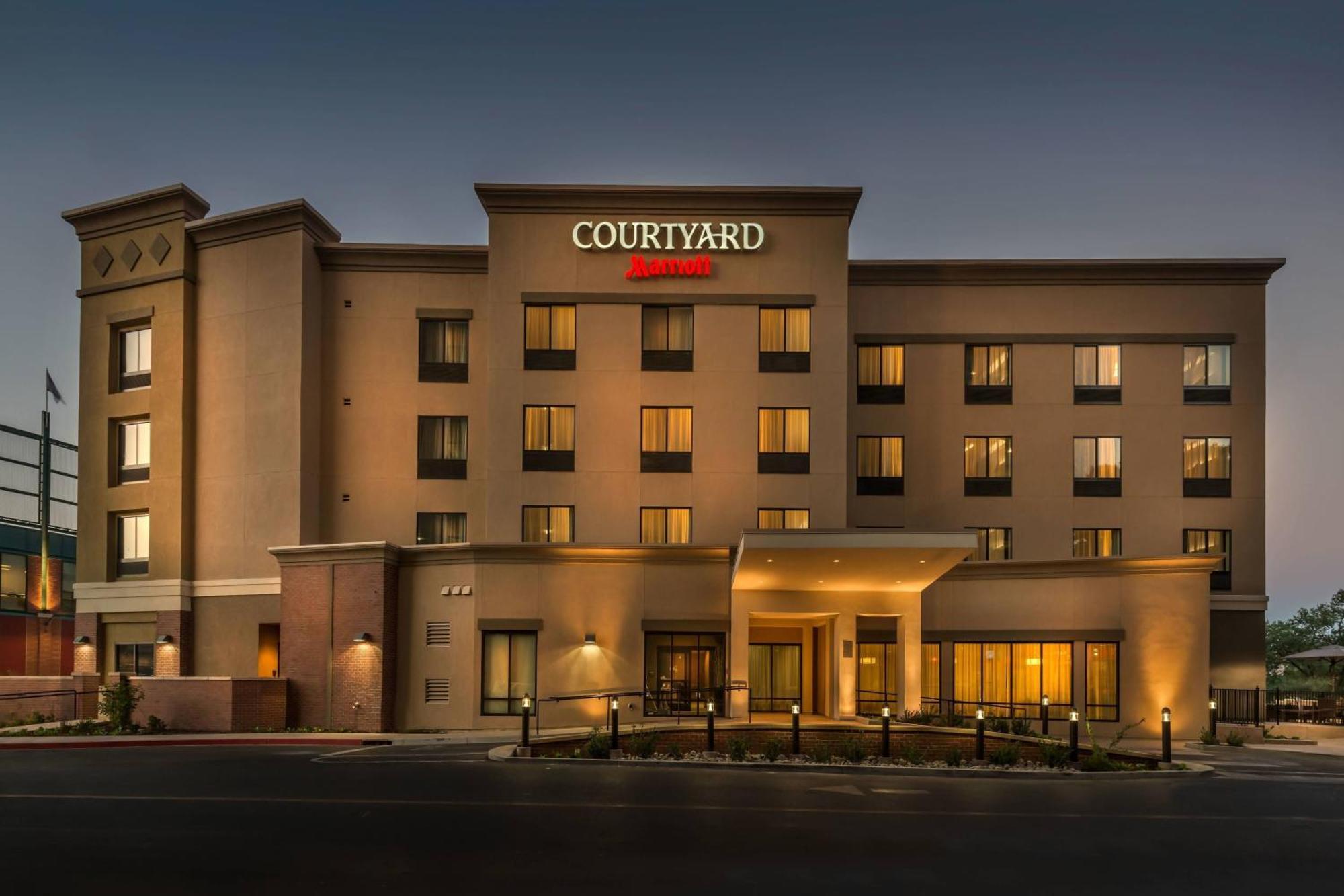คอร์ตยาร์ด เรโน ดาวน์ทาวน์/ริเวอร์ฟรอนต์ Hotel รีโน ภายนอก รูปภาพ
