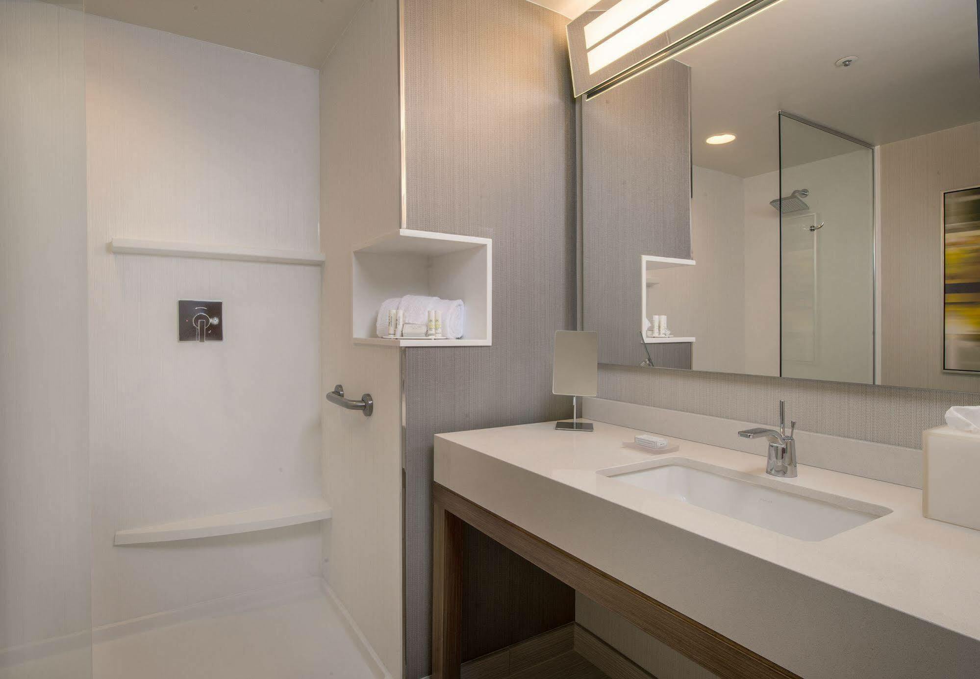 คอร์ตยาร์ด เรโน ดาวน์ทาวน์/ริเวอร์ฟรอนต์ Hotel รีโน ภายนอก รูปภาพ